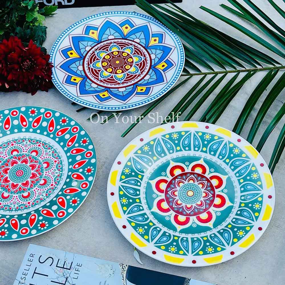 Ethnic Plates - Green and Red