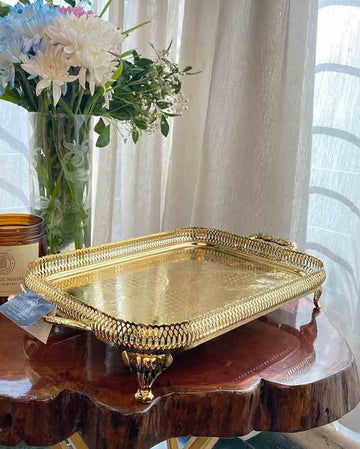 Queen Anne Oblong Gallery Tray w Handles and Legs