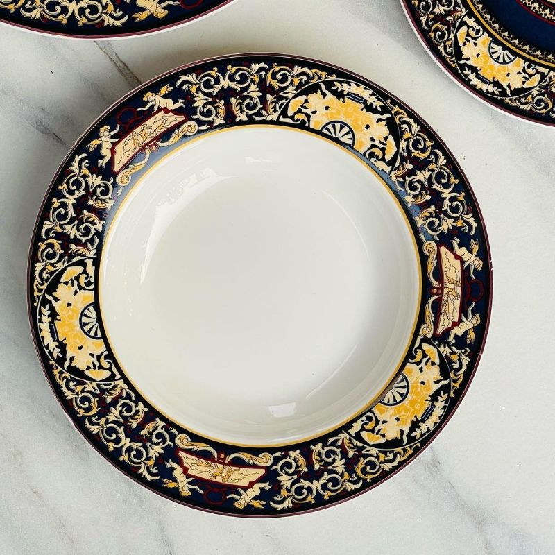 Italia  Medusa Black 18 Piece Plate Set