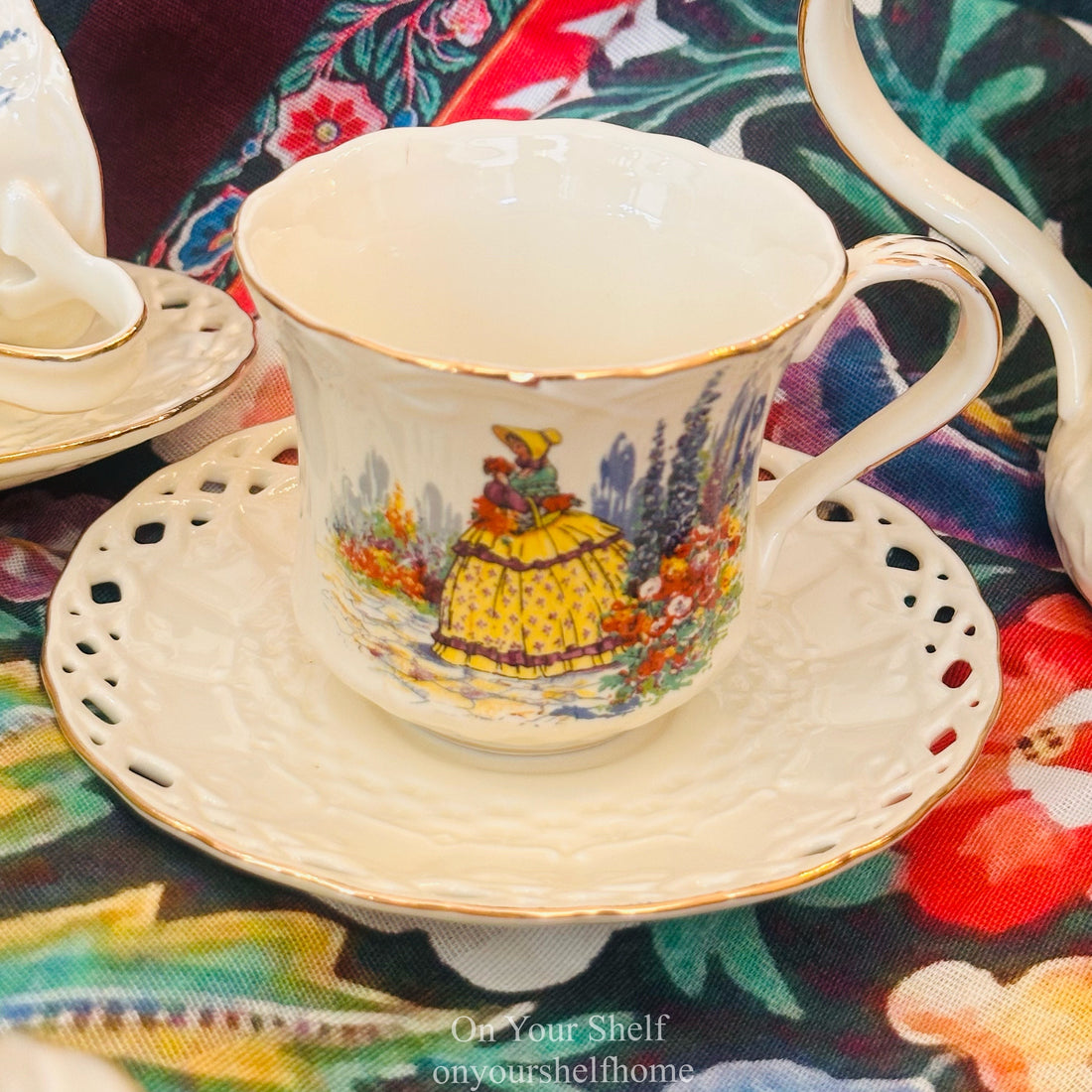 The Countryside Lace Coffee Set