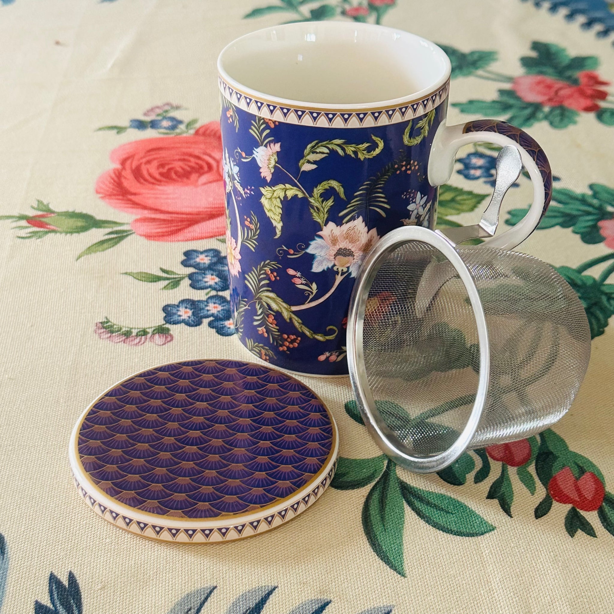 Midnight Botanica Infuser Set – Porcelain Mug with Infuser & Lid