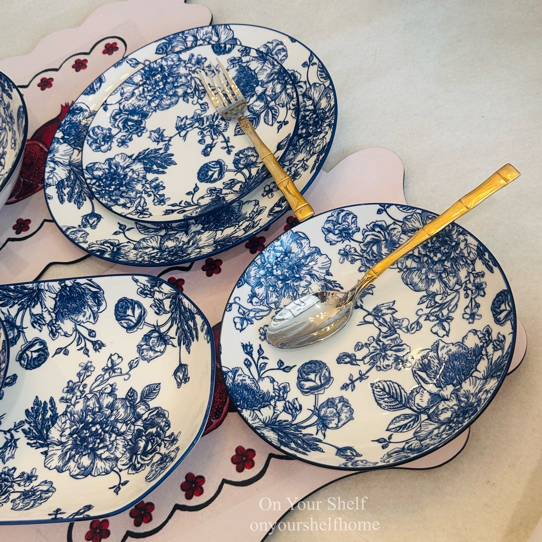 The English Garden in Blue (31 Piece Set)