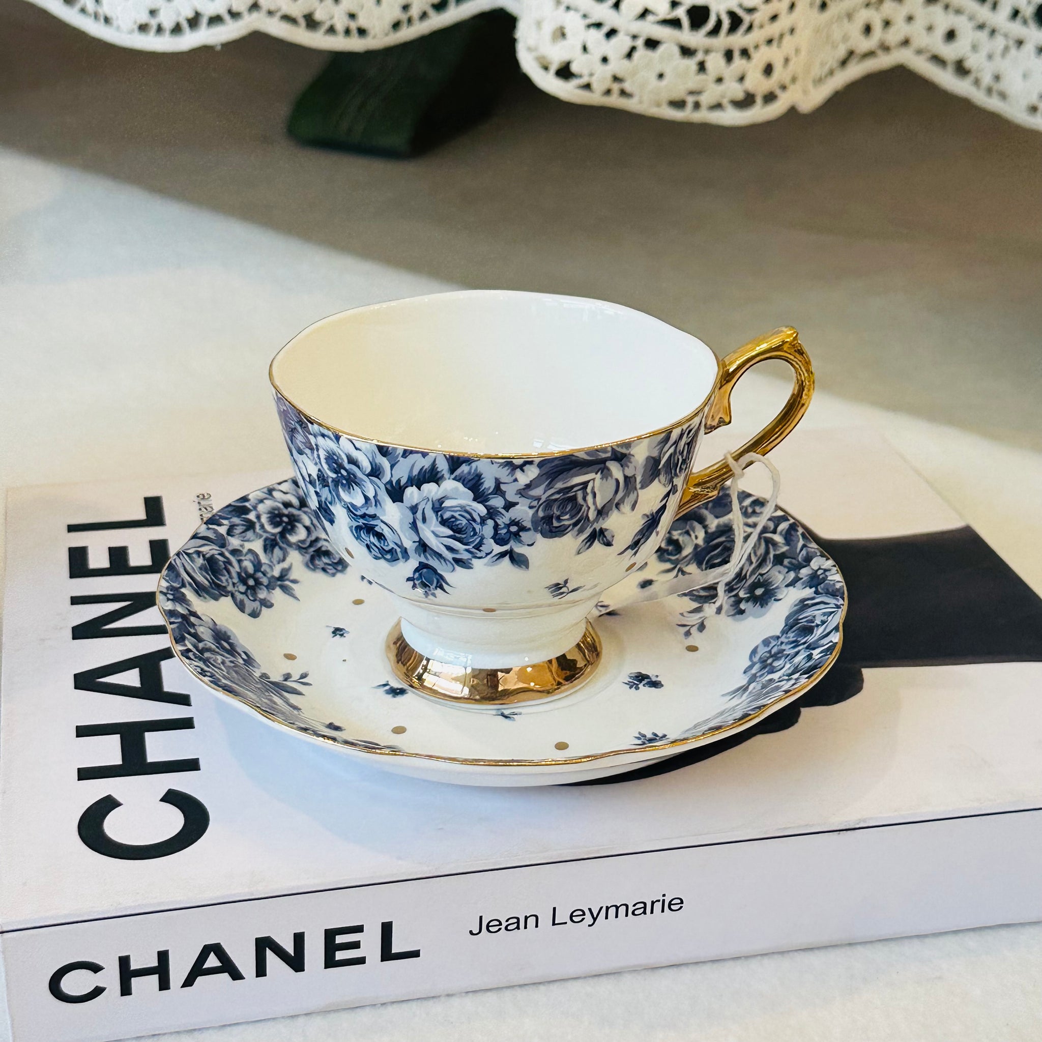 Secret Garden Blue Roses (Set Of Six Cups & Saucers)