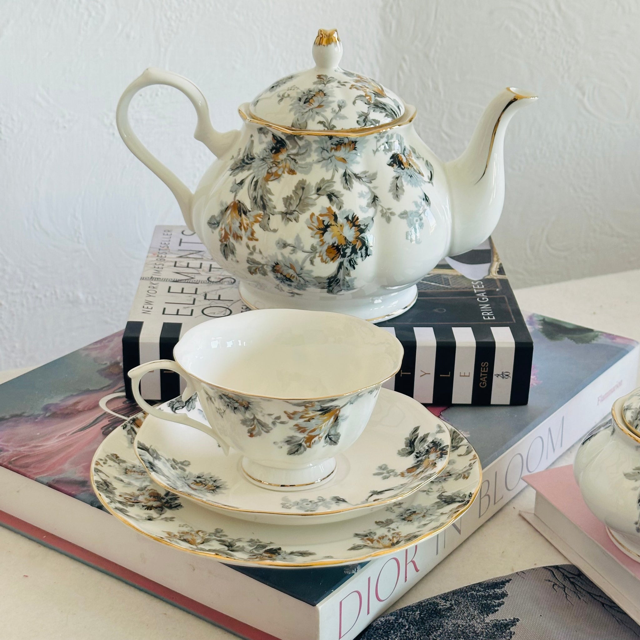 Secret Garden Winter Grey (24 Piece Tea Set)