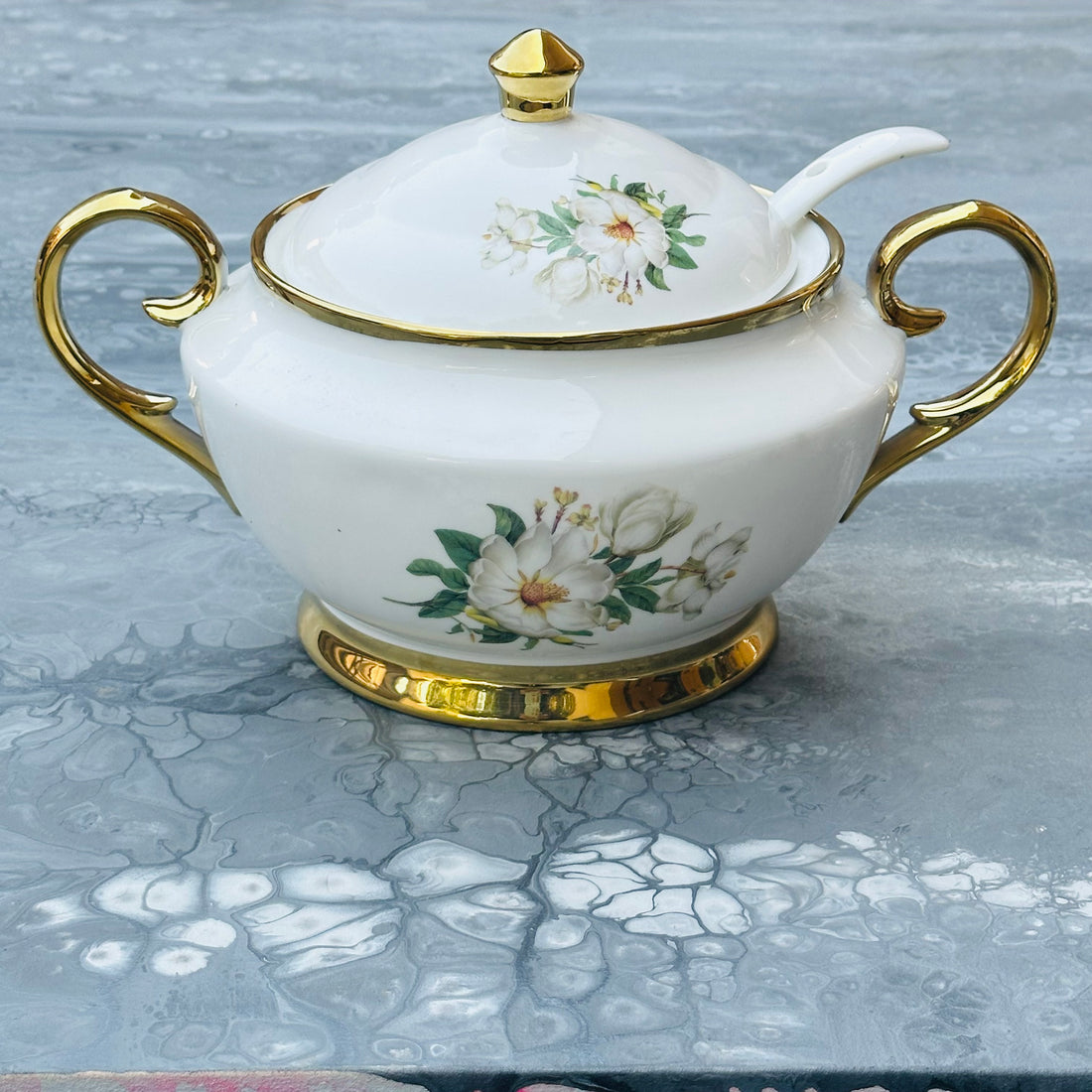 White Lily Soup Set (20 piece soup set)