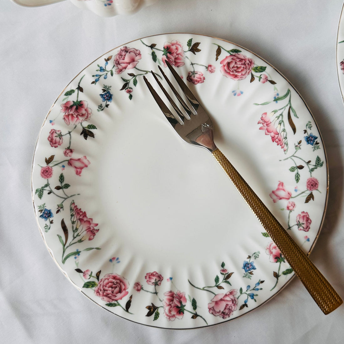 Angel’s Garden (24 Piece Tea Set)