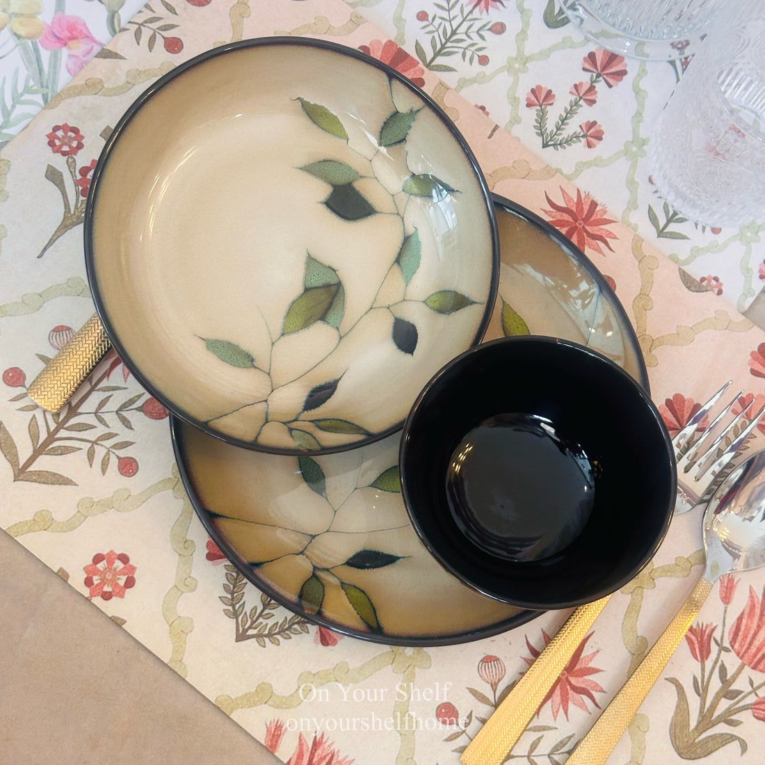 Olive Mist (18 Piece Stoneware Plate Set)