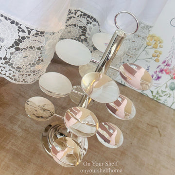 The Silver Dessert Tree Stand