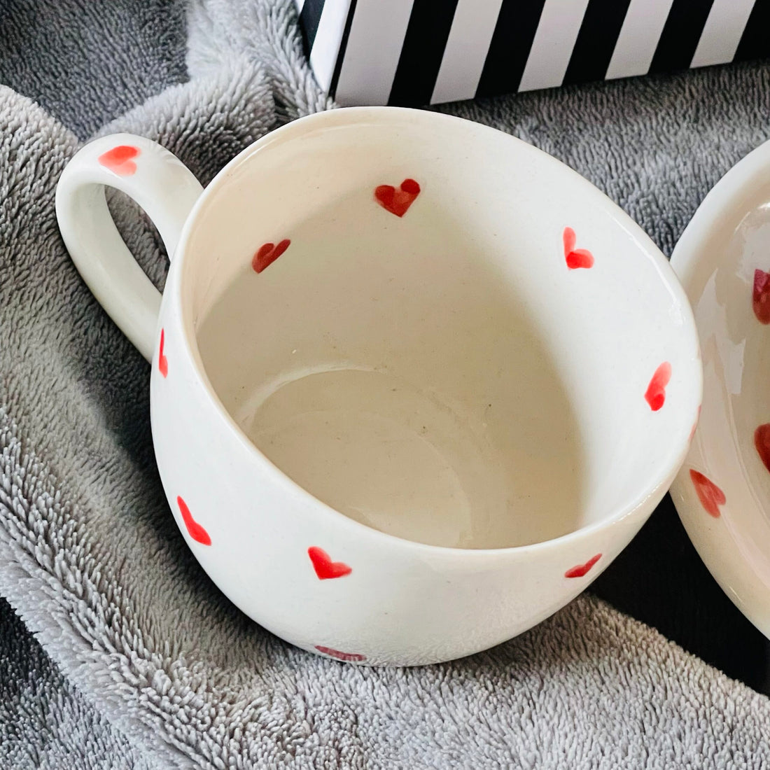 Little Red Heart (set of six cups and saucers)