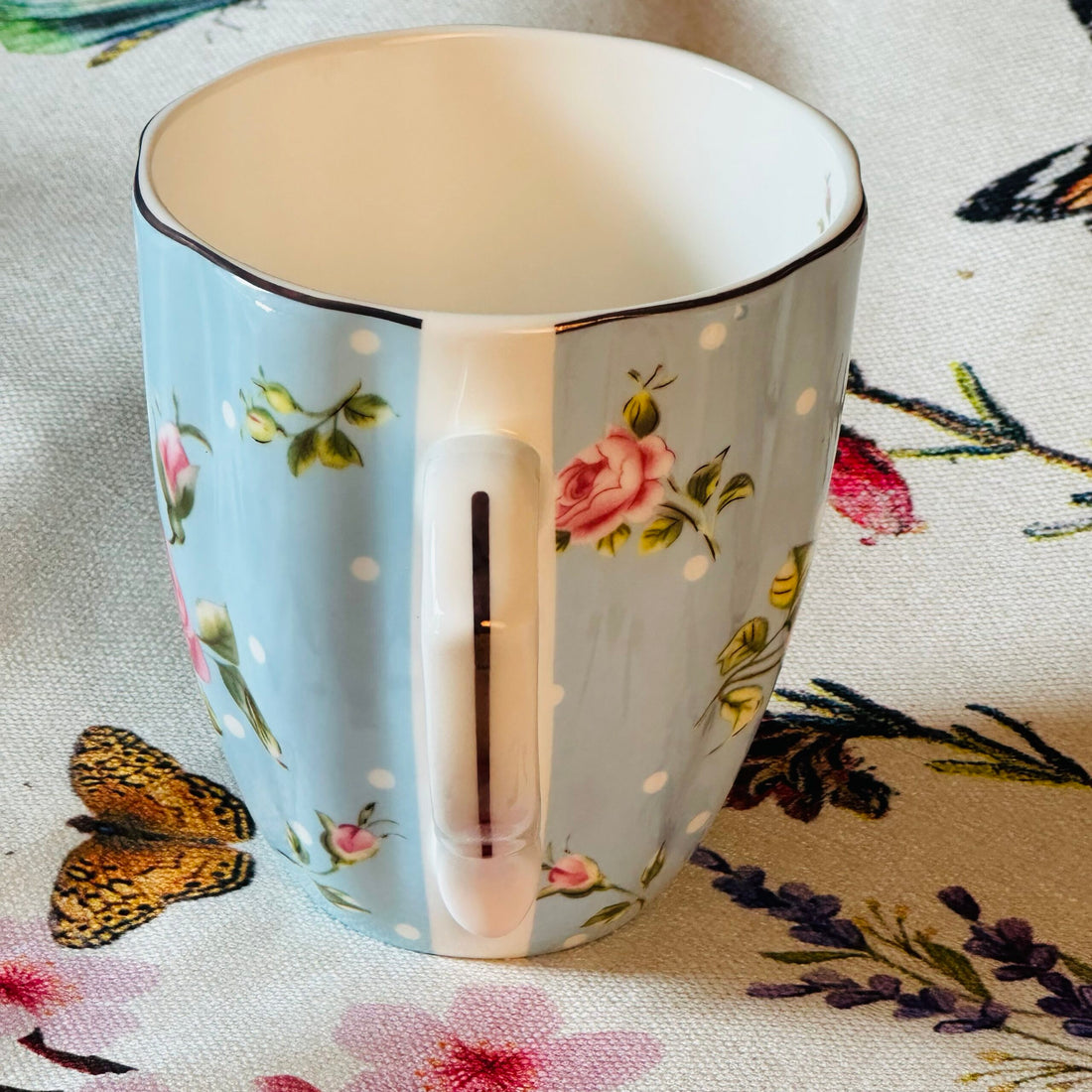 The Queen Garden Series - Rosa Cerulean (single mug)